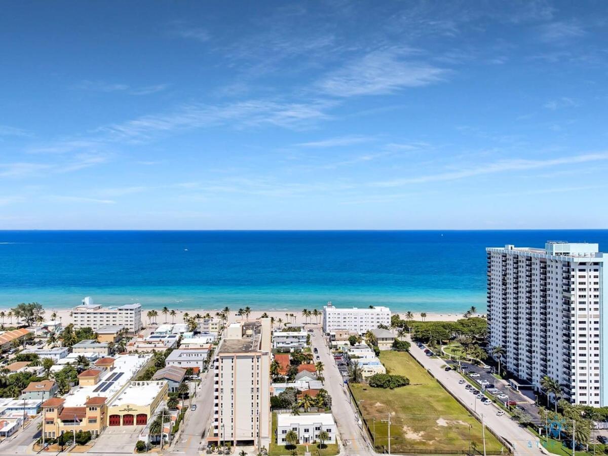 Free Parking, Bay View, Pool, Step To Beach Hollywood Exterior photo